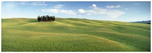 Fototapeta zielono niebieska pejzaż z drzewami wzgórza i chmury 368x127