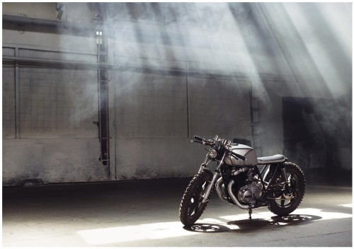 Fototapeta motocykl motor hala fototapety